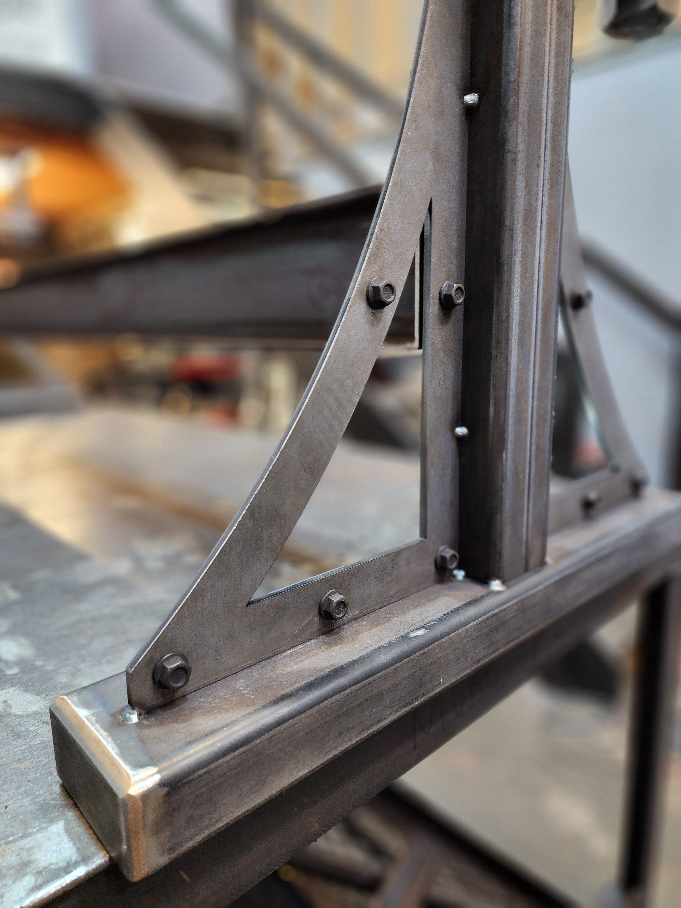 Industrial Screw Base - Adjustable and Customizable!