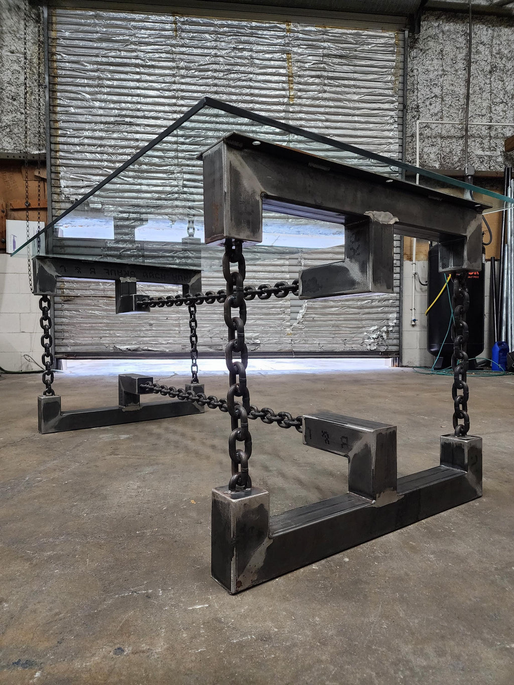 Chain Link Double 90 Table Base