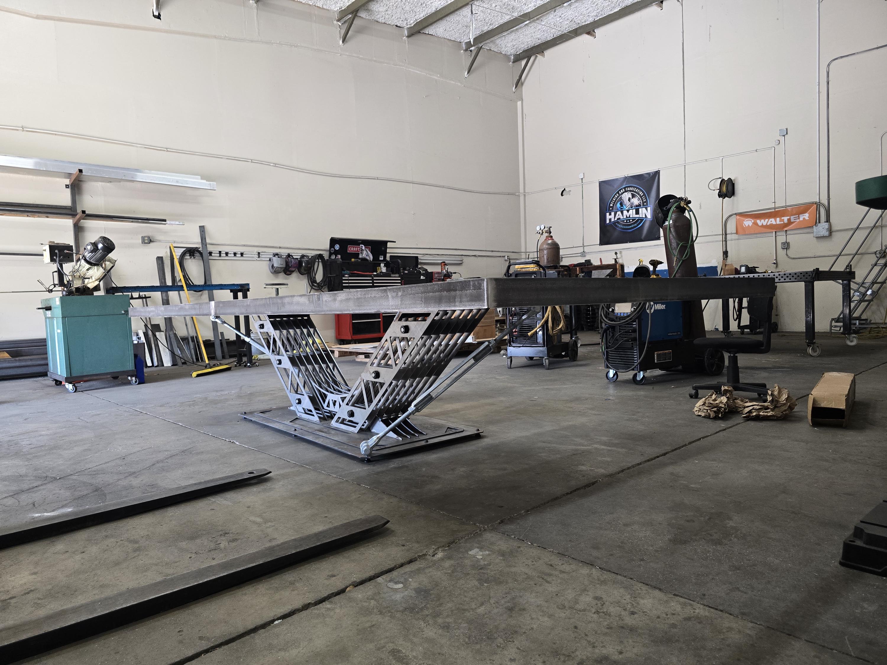 Industrial Trellis V Table Base
