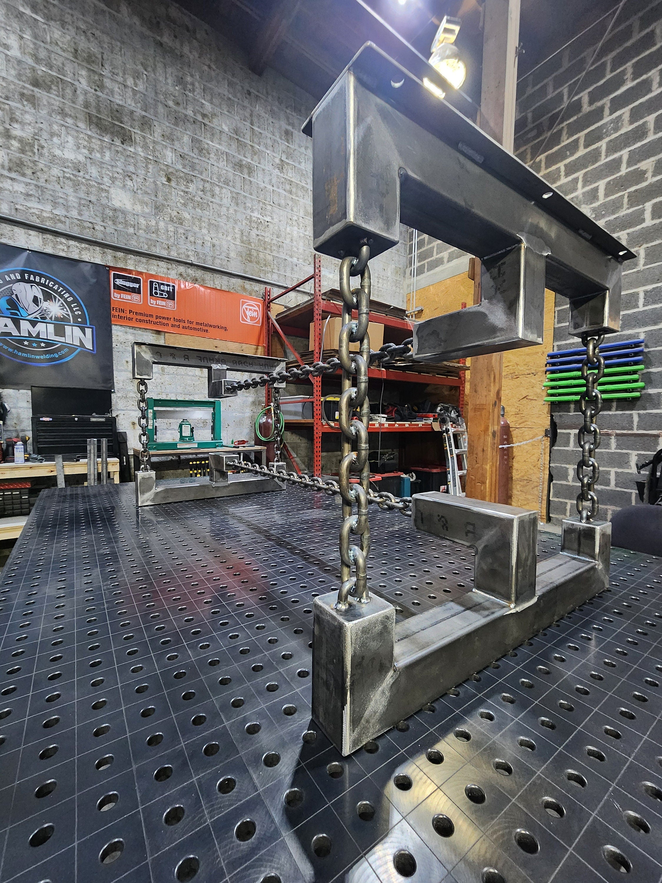 Chain Link Double 90 Table Base