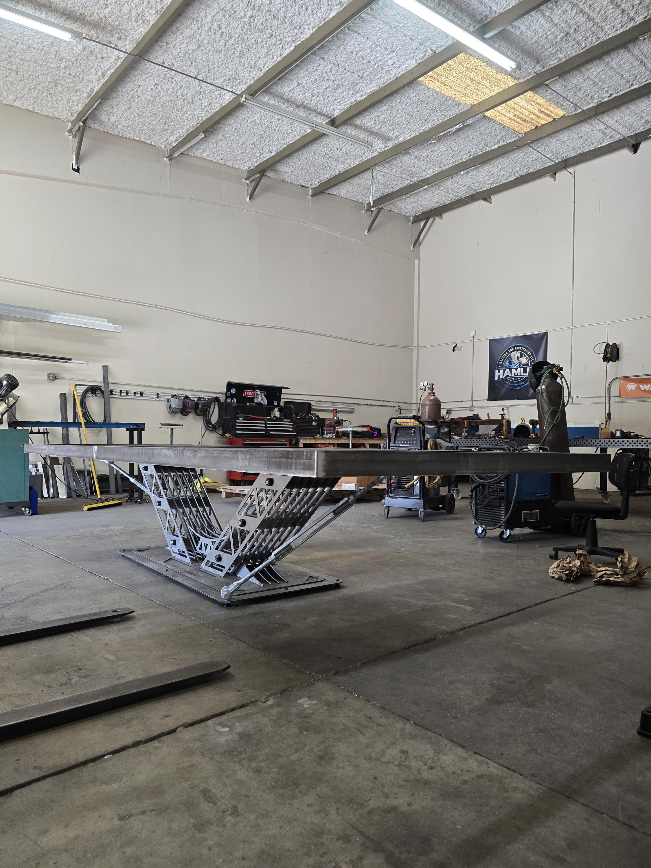 Industrial Trellis V Table Base