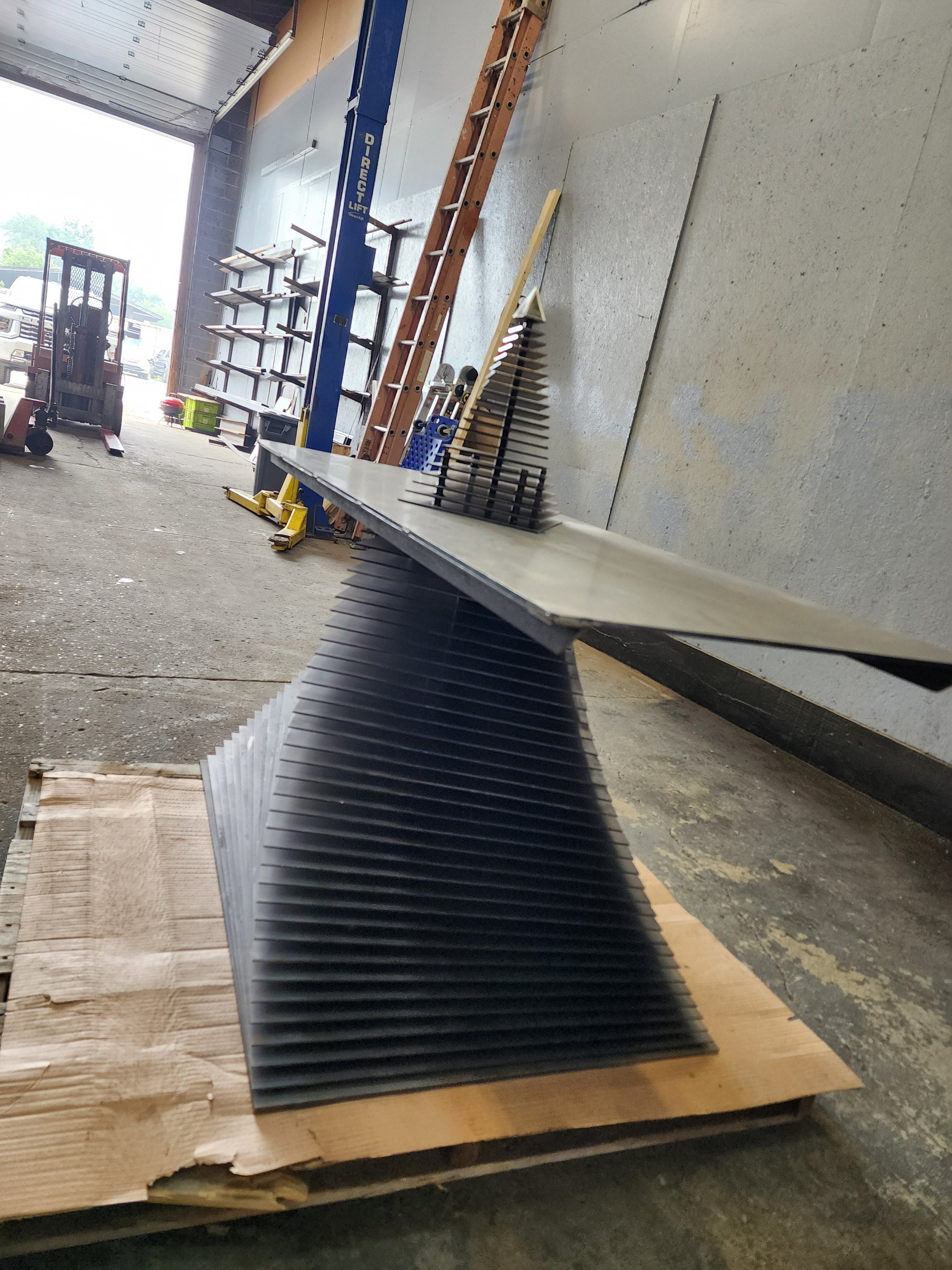 1/1 Steel Sliced Image Pyramid Base
