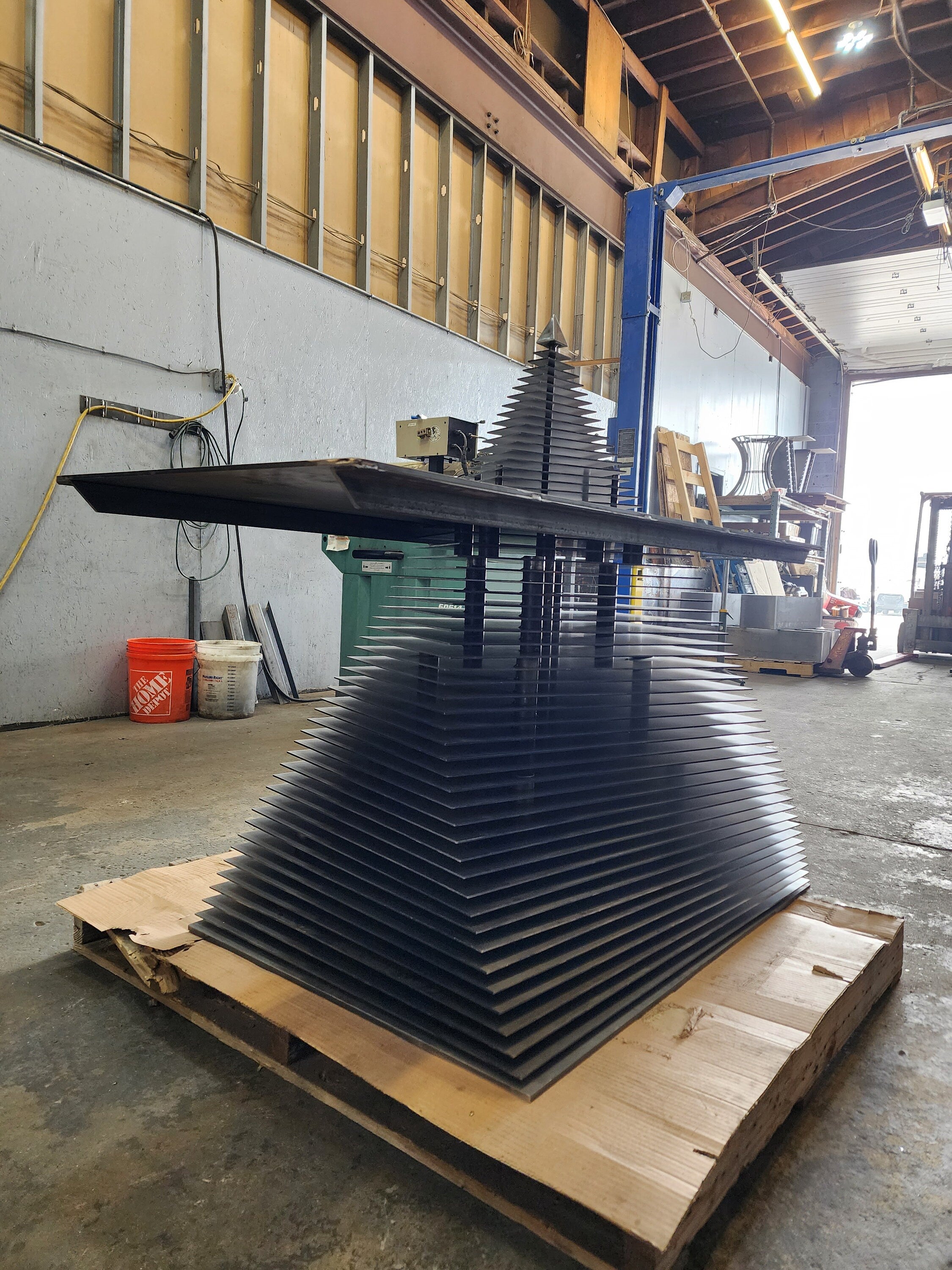 1/1 Steel Sliced Image Pyramid Base