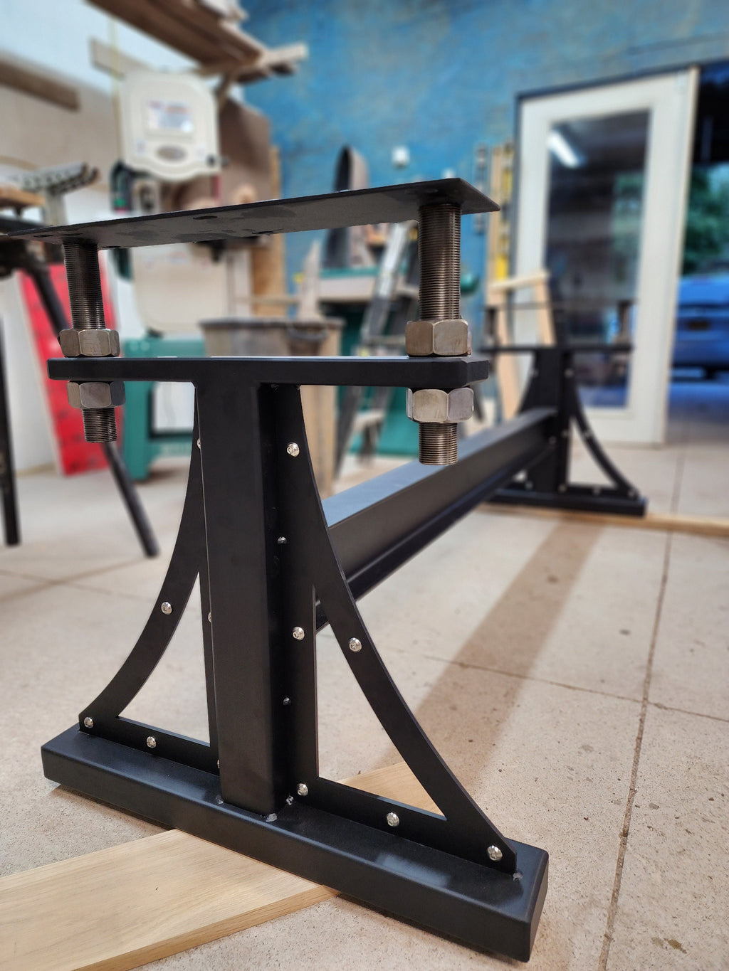 Industrial Screw Base - Adjustable and Customizable!